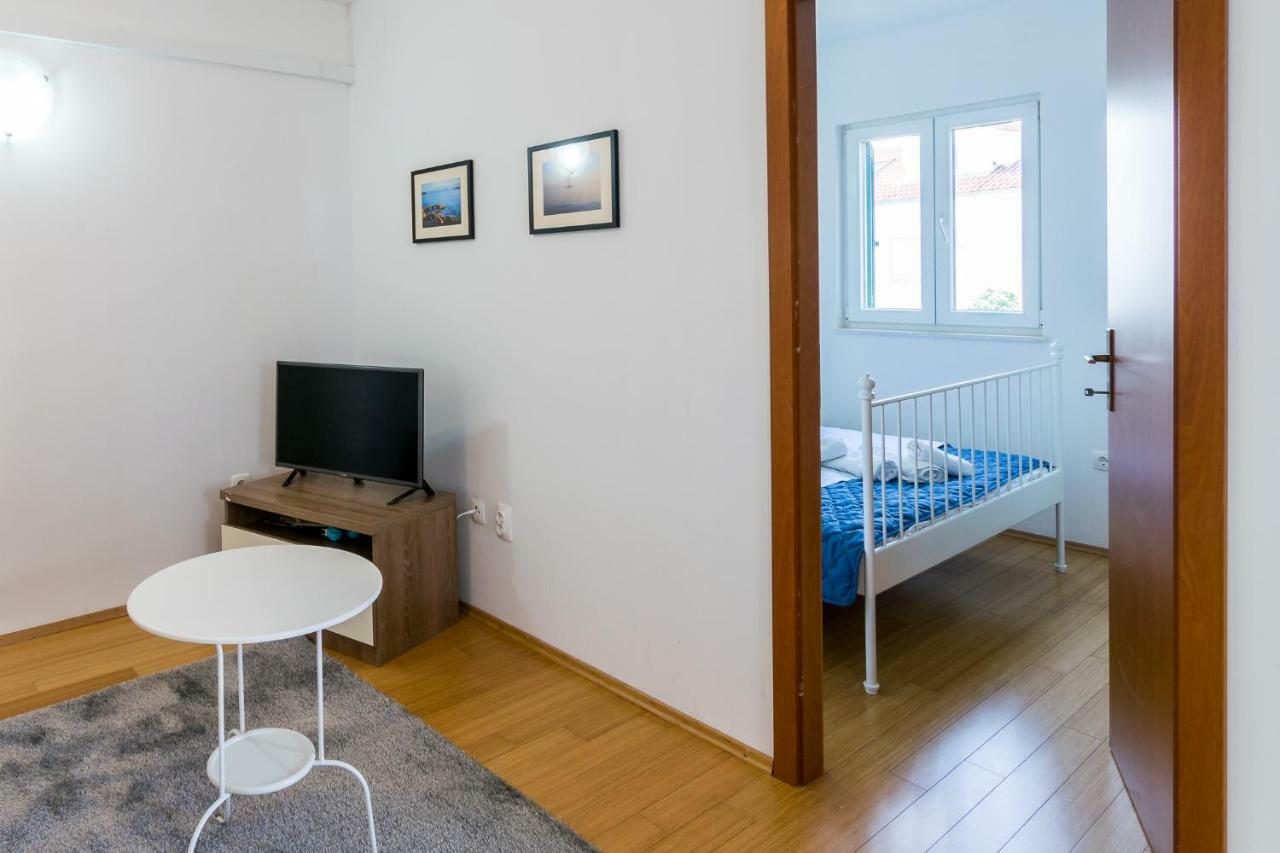 Apartman Emil Supetar Ngoại thất bức ảnh